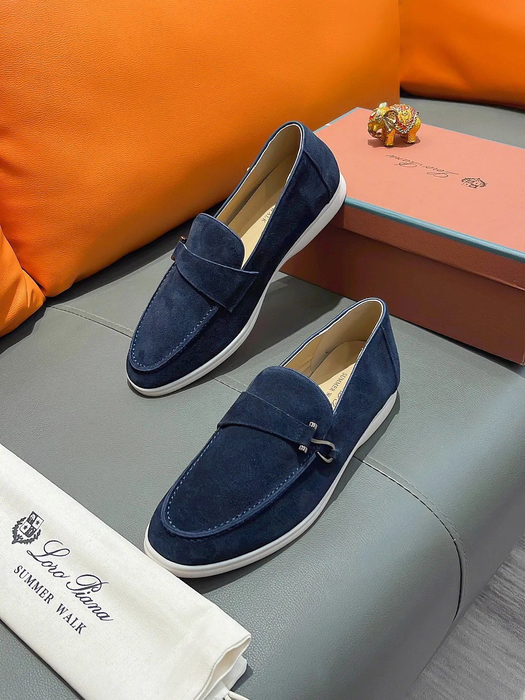 Men's shoes LORO PIANA "LP" P420 Regular size: 38-44 (casual shoes) Product materials: Selected high-mercerized suede upper, comfortable sheepskin lining; original outsole.